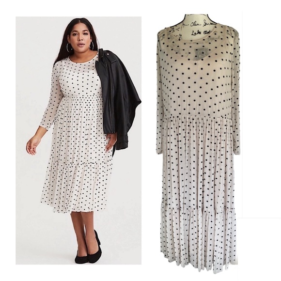 torrid Dresses & Skirts - TORRID 3/4 sleeve midi dress